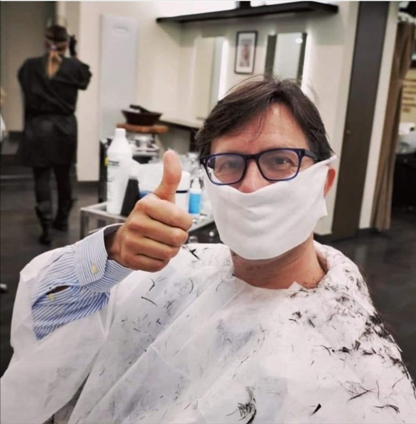 Dario Nardella dal barbiere