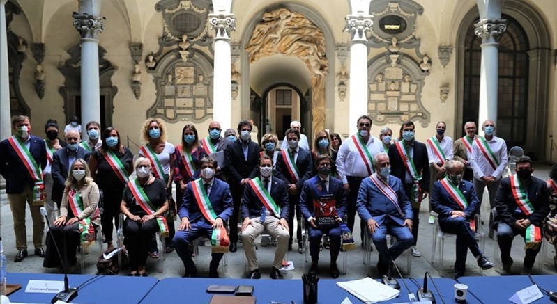 Firmatari dell'intesa "Le vie di Dante"