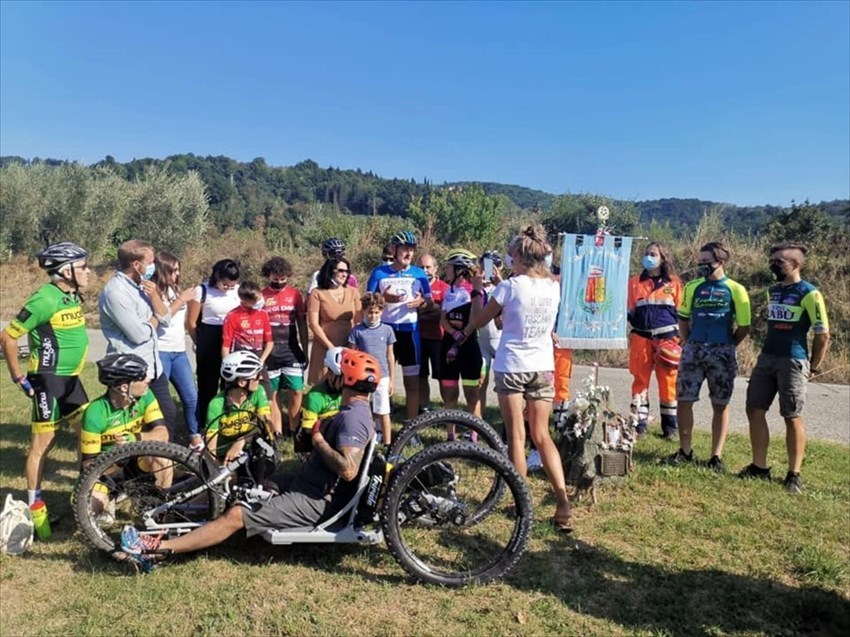 Carovana di ciclisti in memoria di Tommaso Cavorso per sensibilizzare gli automobilisti. Tappa di Rufina