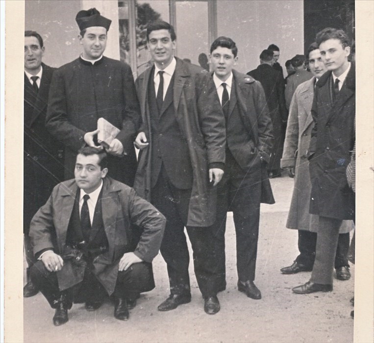 Nella foto 2 Don Luigi Bartoletti