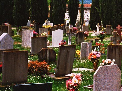 Cimitero. Foto di repertorio