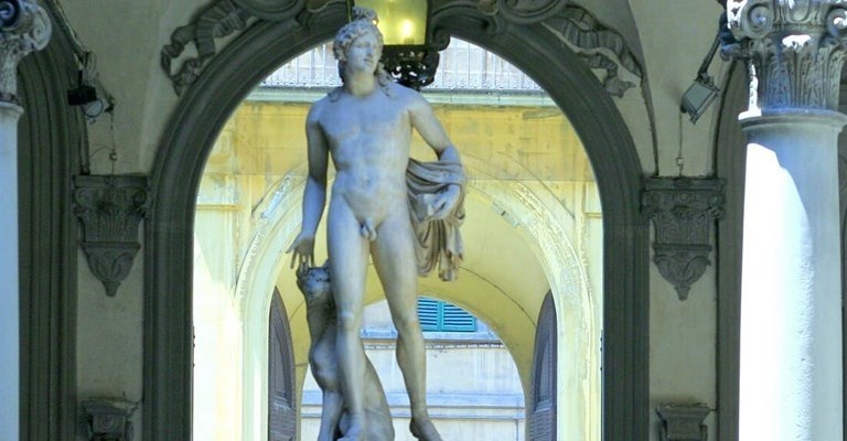 Turismo in chiaro ed ombra a Firenze