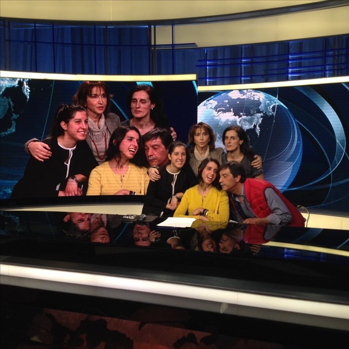 Francesca Apricena e famiglia ospiti negli studi del TG1