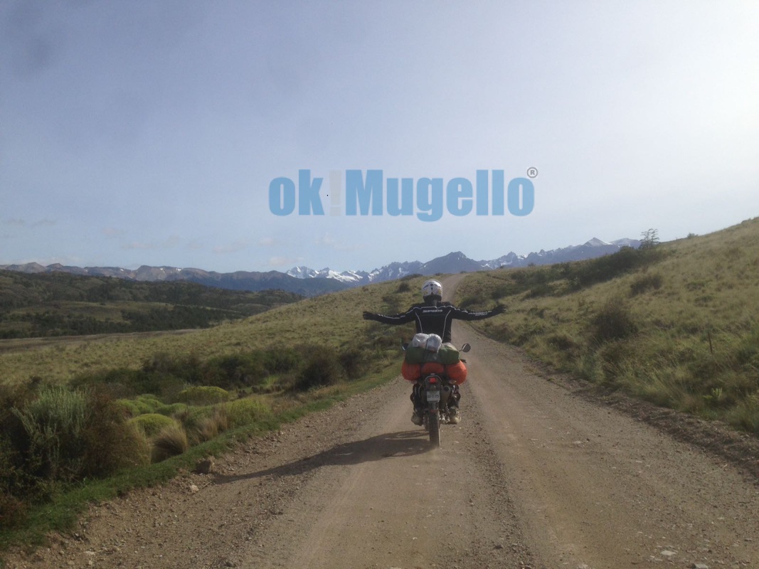 Oltre le Ande in vista del Cerro Torre e Perito Moreno. In moto fino alla fine del mondo