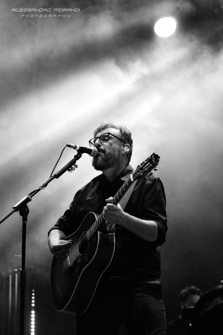 Brunori SaS incanta il pubblico di Prato. Le foto di OK!Mugello