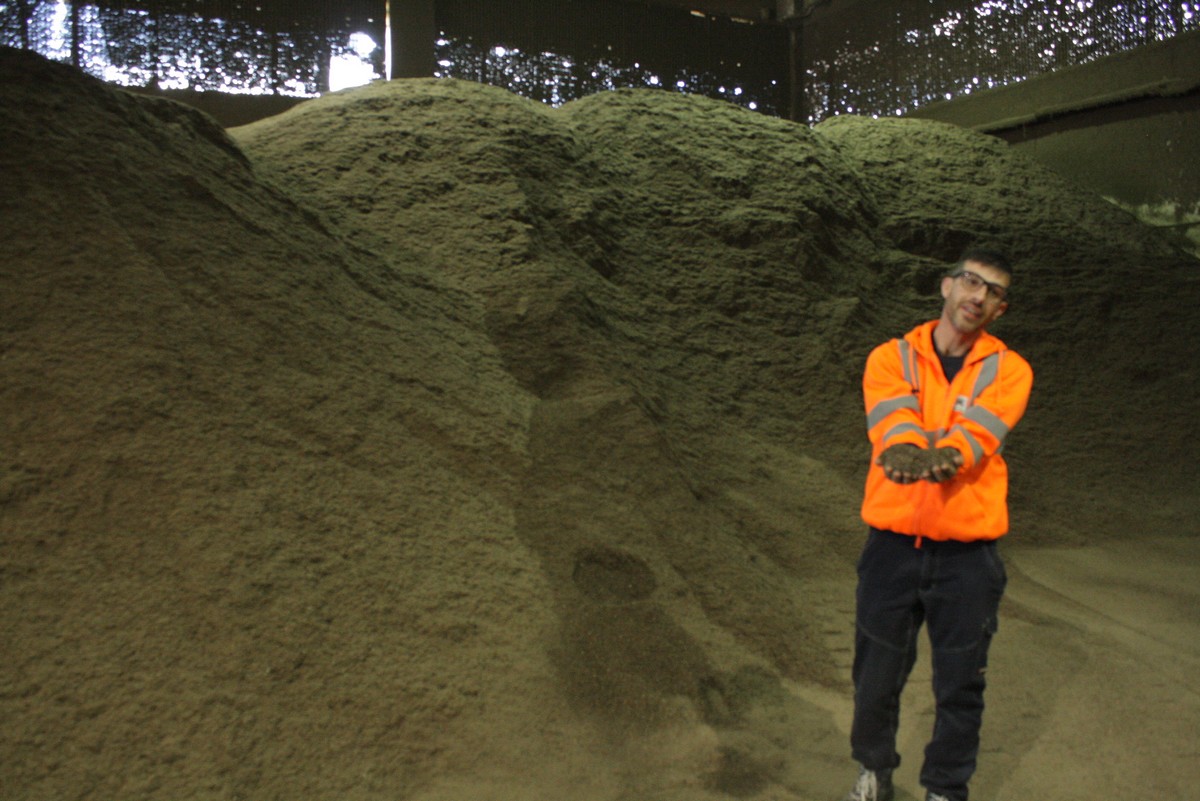 Viaggio nei rifiuti. Organico-Compost: resa del 20%, ma processo ancora in perdita