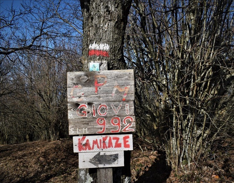 "Zaino in Spalla" vi porta a Monte Giovi fra chiese, monumenti  e burraie!